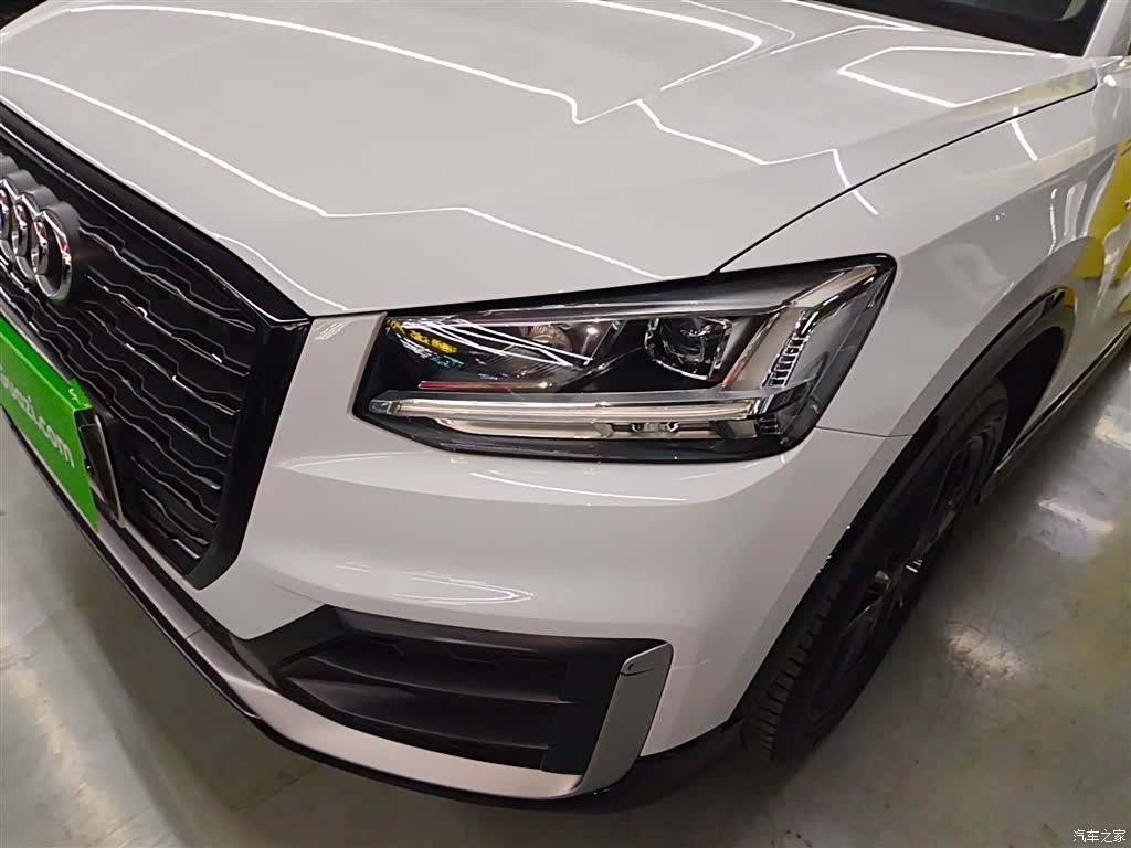 Audi Q2L, 2019 24