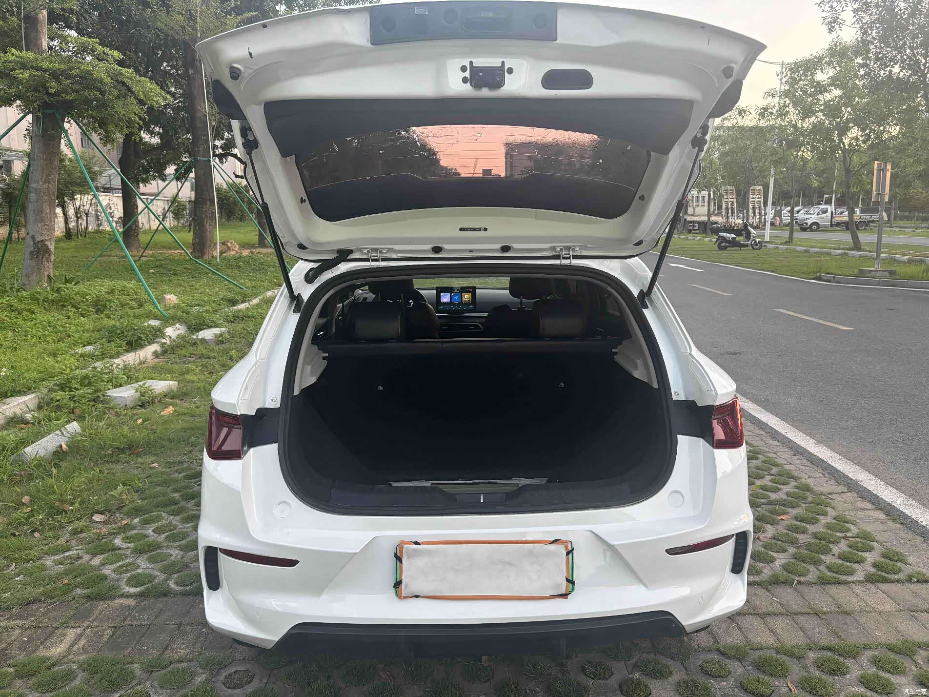 BYD E2, 2022 20