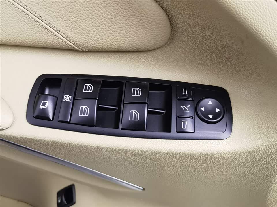 Mercedes-Benz GL grade