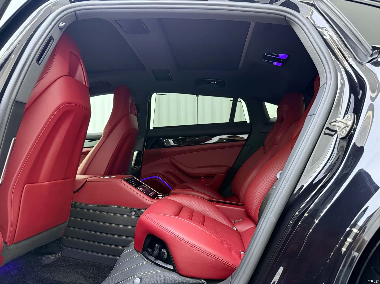 Porsche Panamera, 2022 все фото