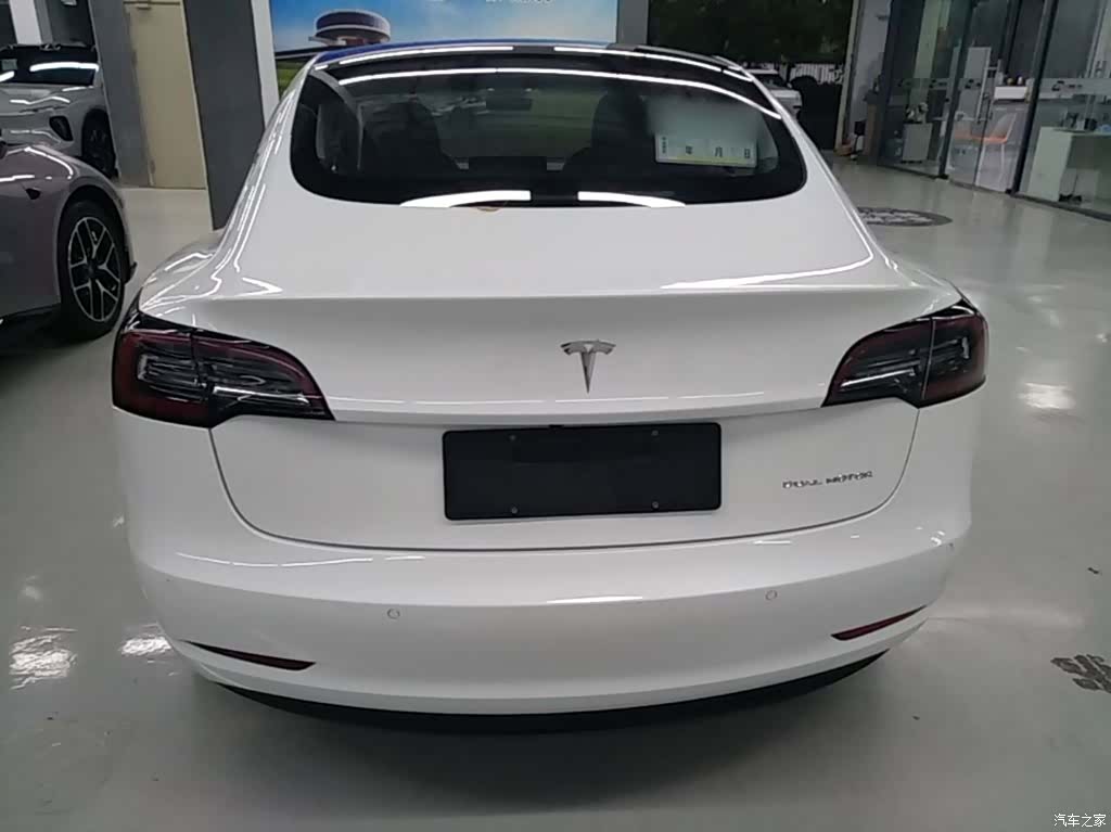 Tesla Model 3, 2019 6