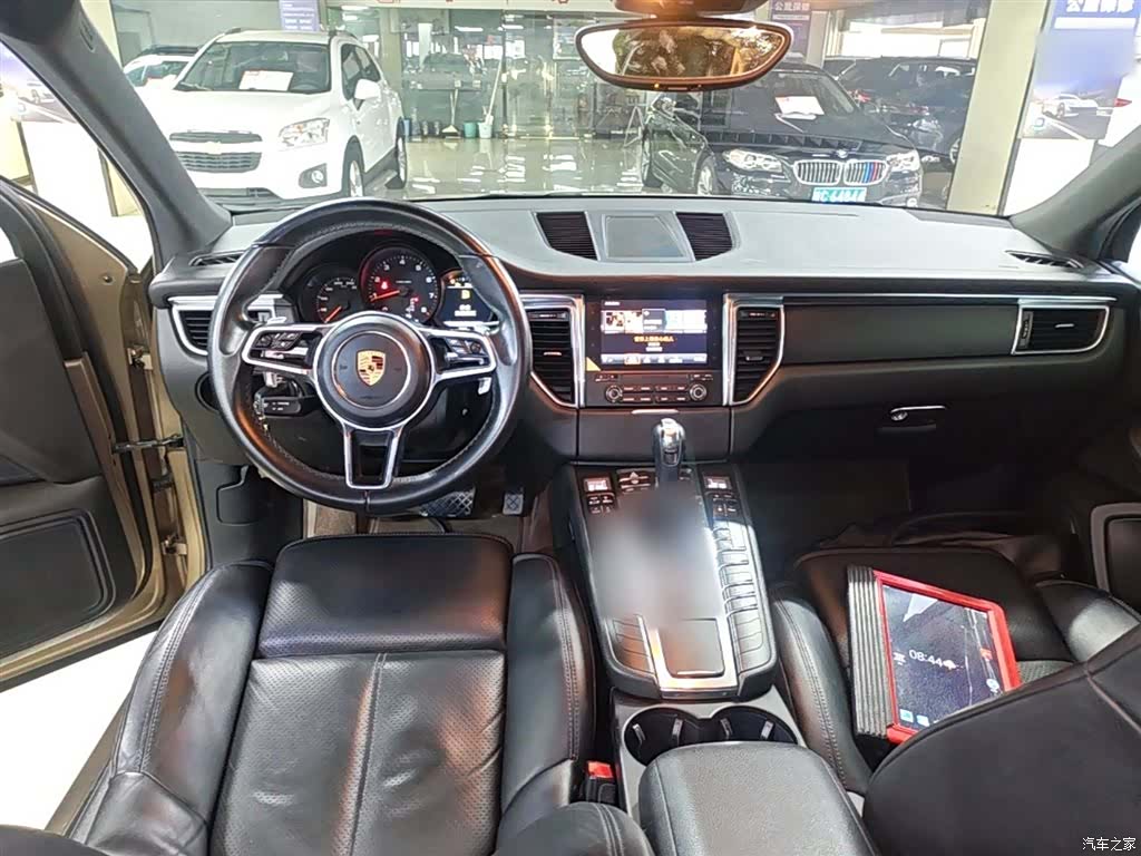 Porsche Macan, 2016 10