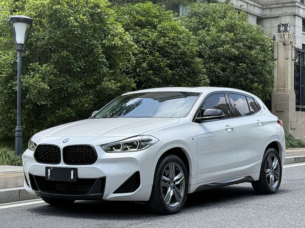 BMW X2