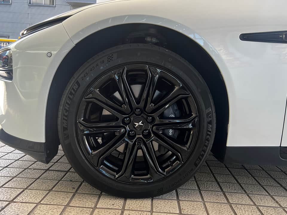 XPENG P7 XPENG P7