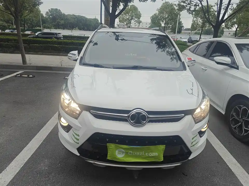 BAIC Shenbao X25