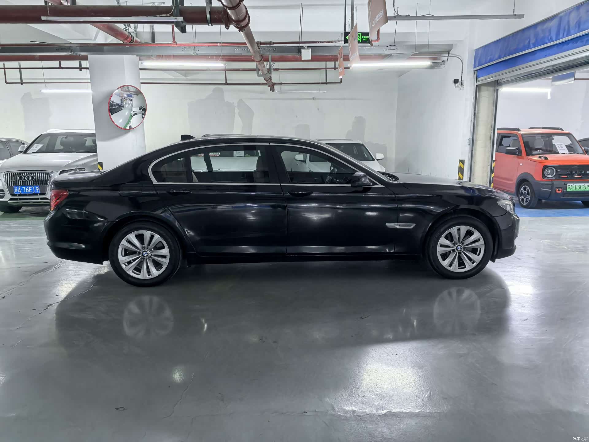 BMW 7 Series, 2011 все фото