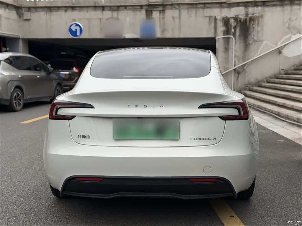 Tesla Model 3, 2023 19