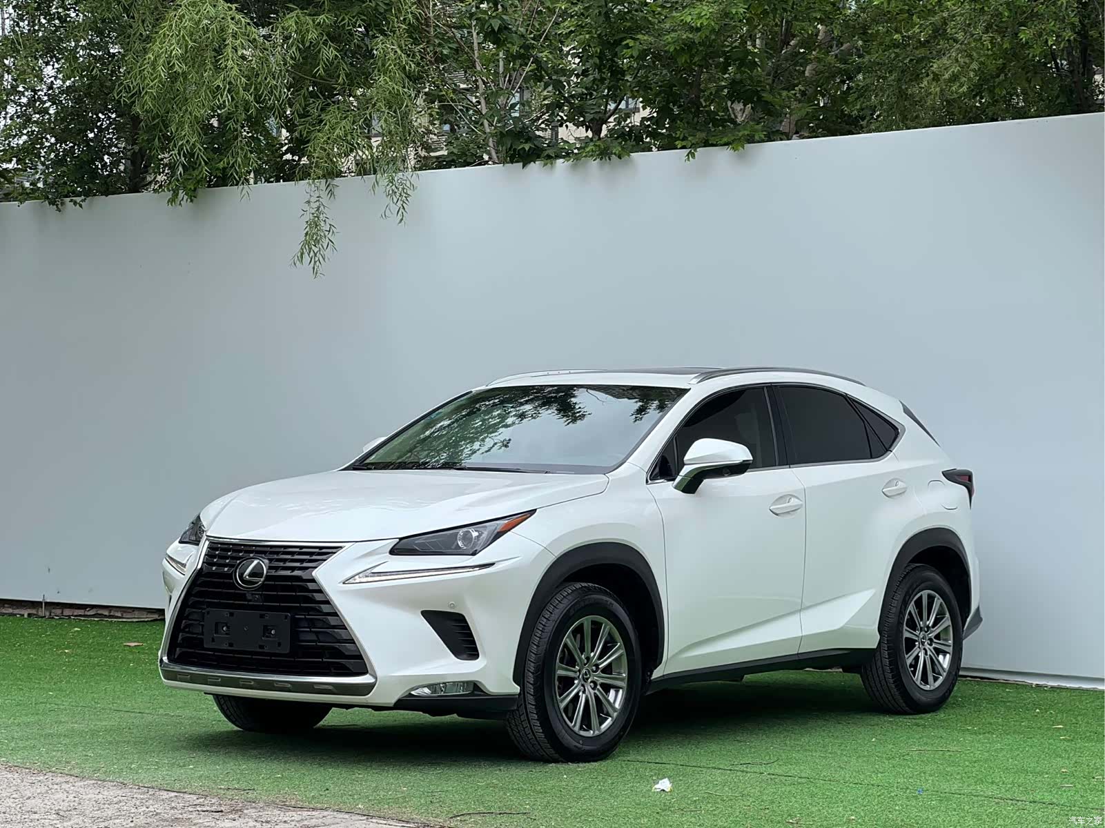 Lexus NX, 2021 1