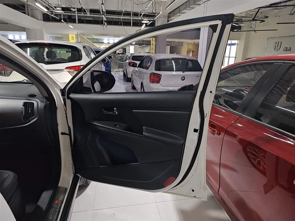 Kia Smart running Kia Smart running