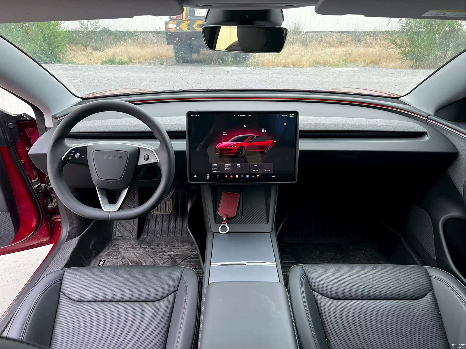 Tesla Model 3, 2025 4