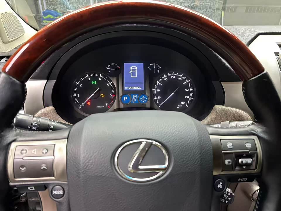 Lexus GX