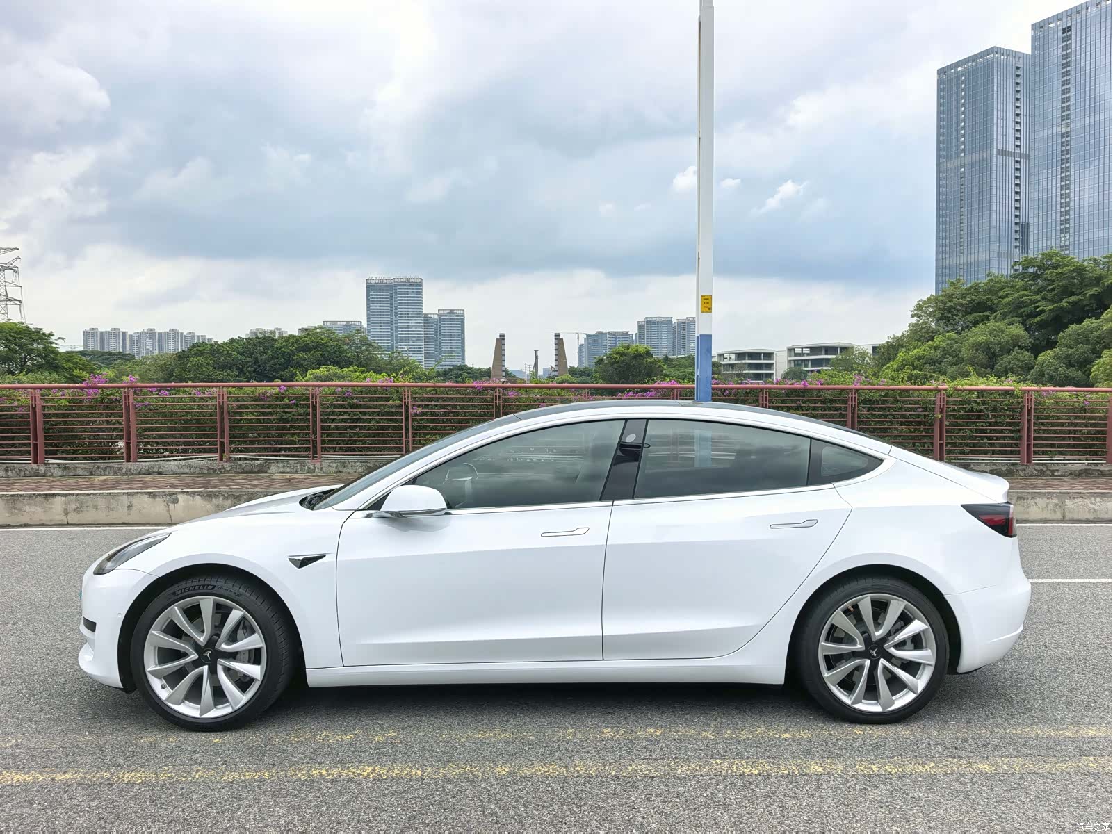 Tesla Model 3, 2020 19