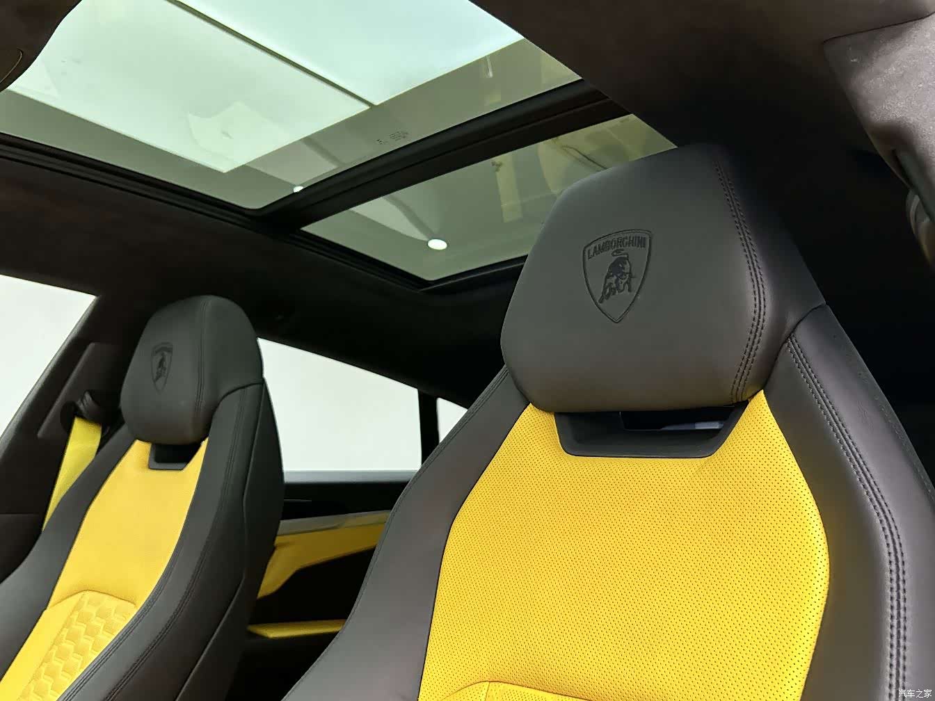 Lamborghini Urus, 2019 17