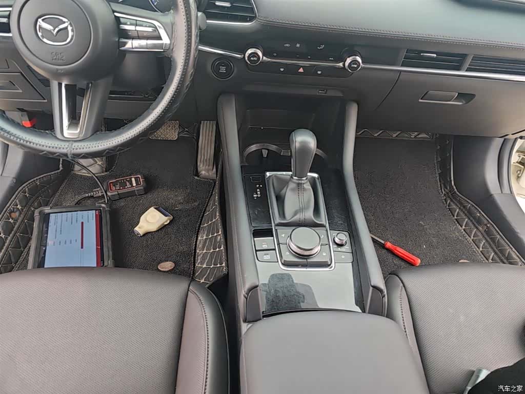 Mazda Mazda3, 2023 14