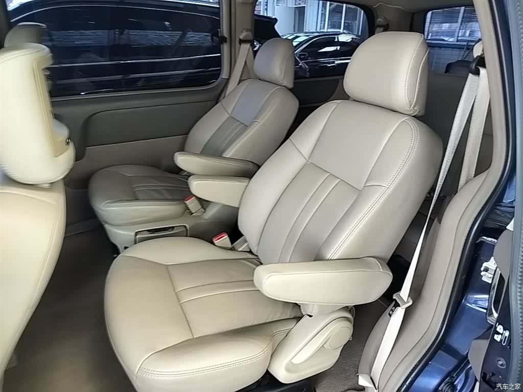 Buick GL8, 2015 17