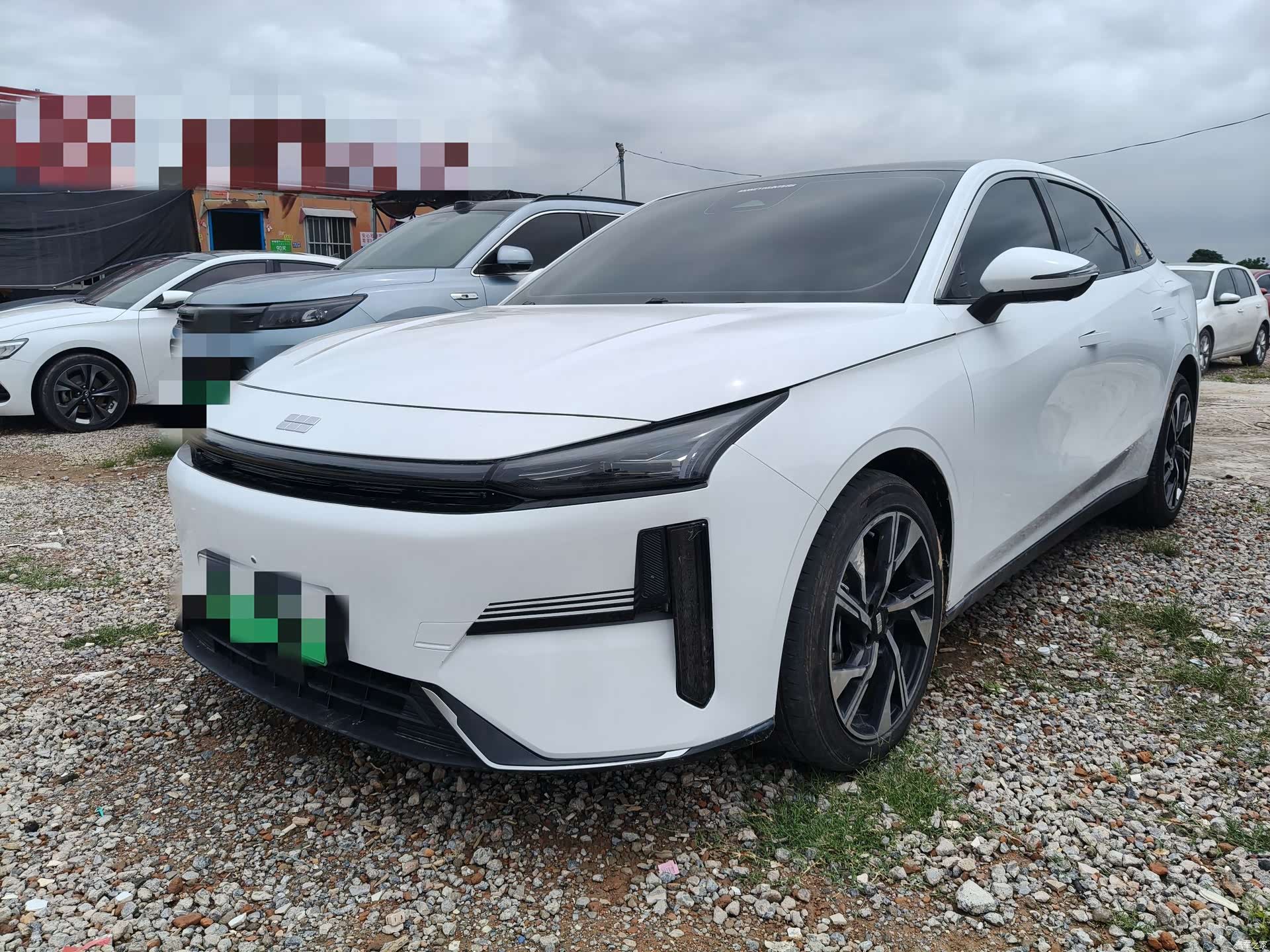 Geely Galaxy L6, 2025 1