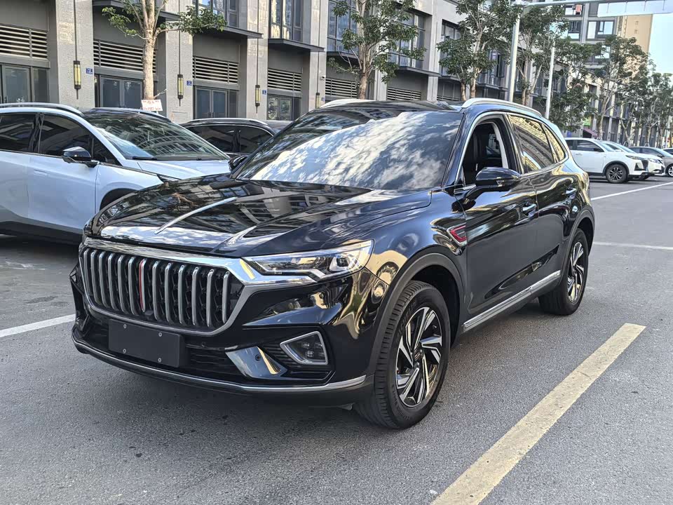 Hongqi HS5