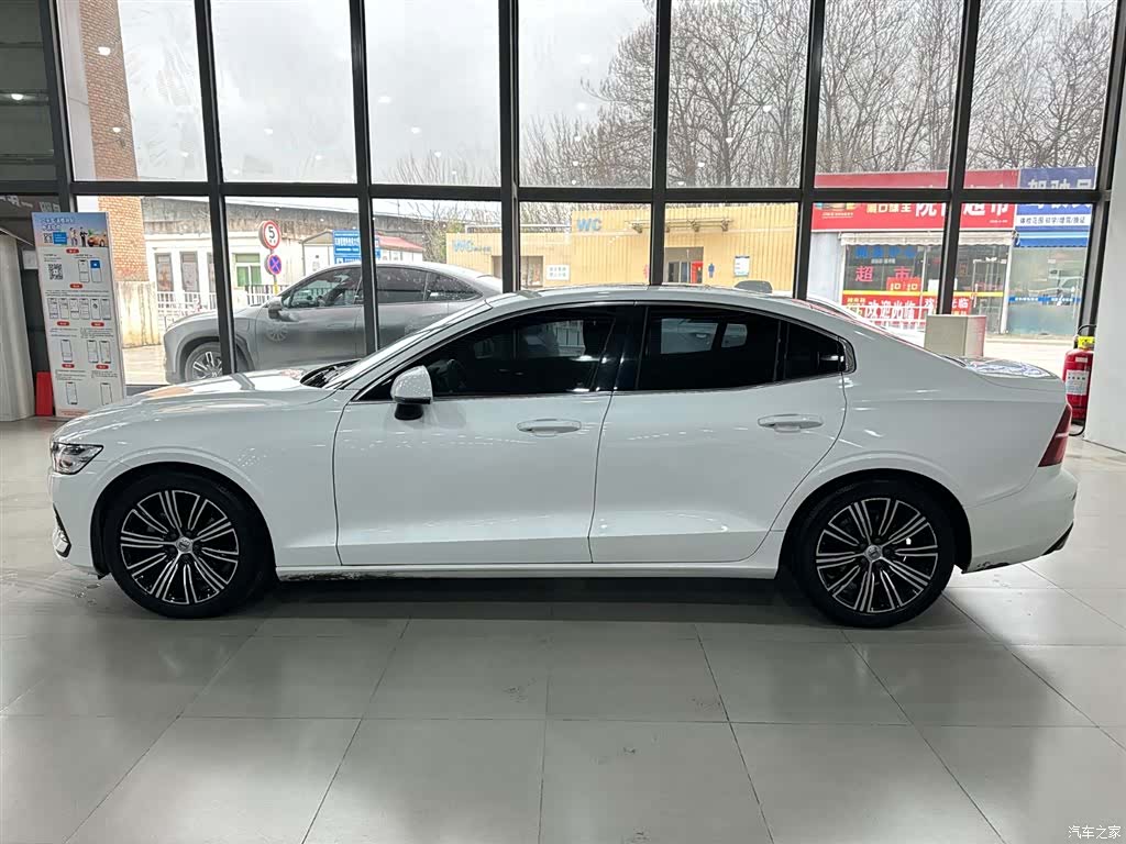 Volvo S60, 2020 3