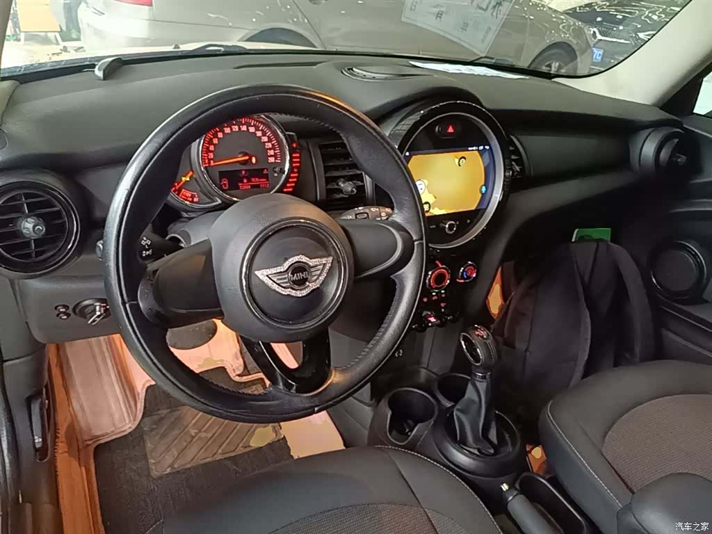 Mini ONE, 2015 10