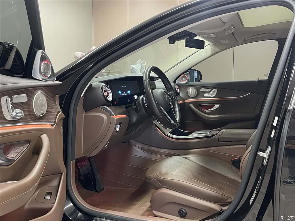 Mercedes-Benz E-Class, 2022 16