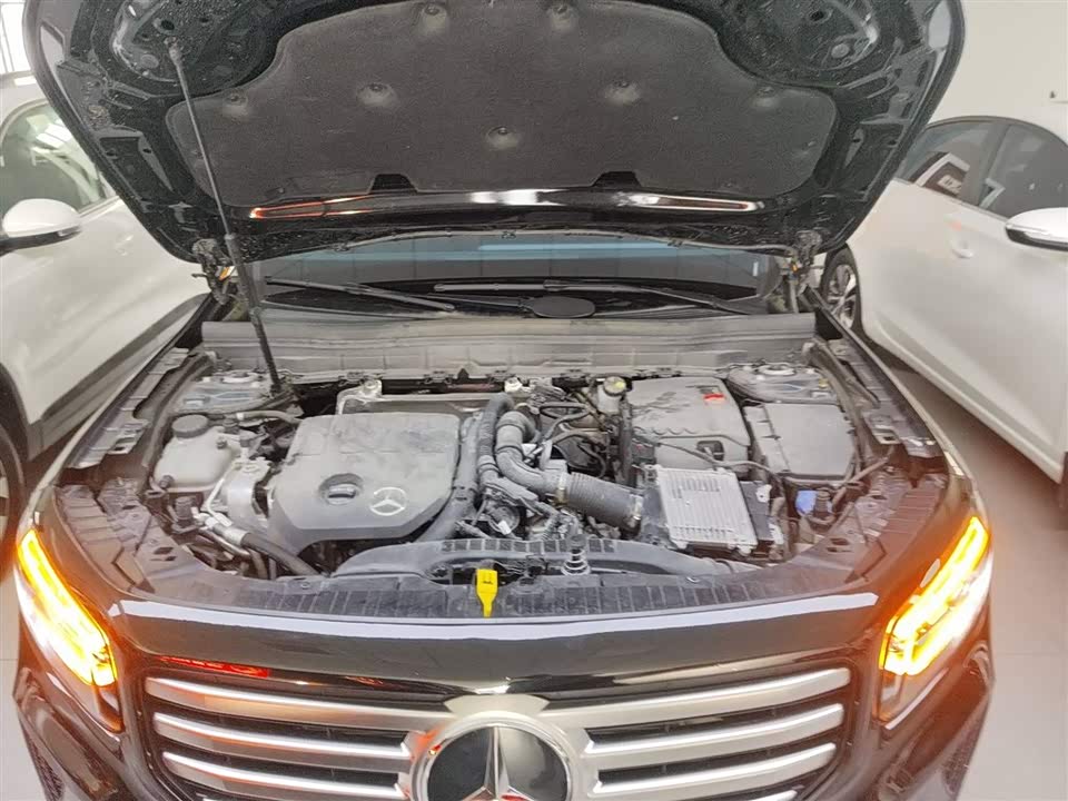 Mercedes-Benz GLB Mercedes-Benz GLB