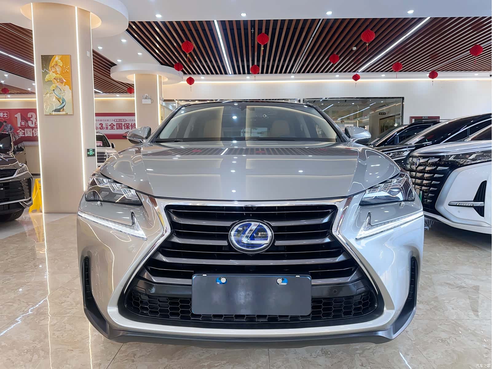 Lexus NX, 2015 2