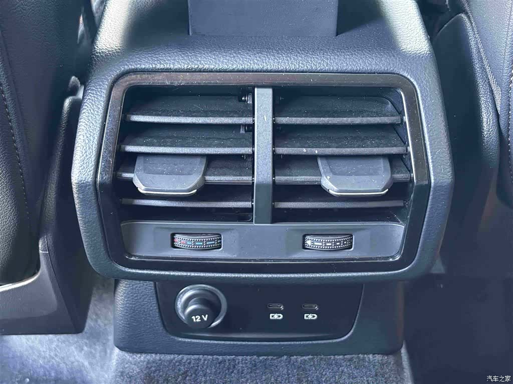 Audi Q3, 2023 26