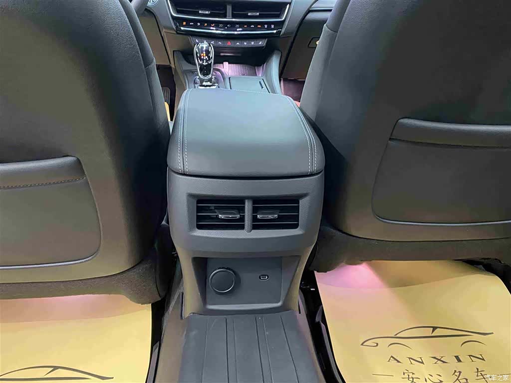 Cadillac CT5, 2025 24