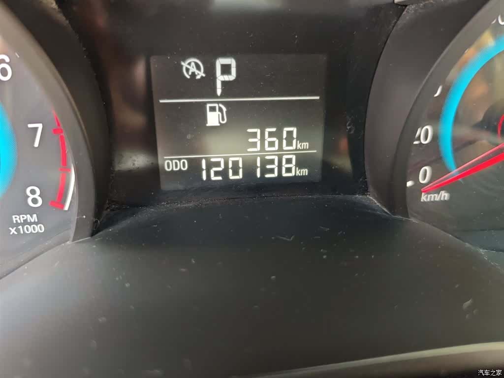 Chevrolet 320, 2018 все фото