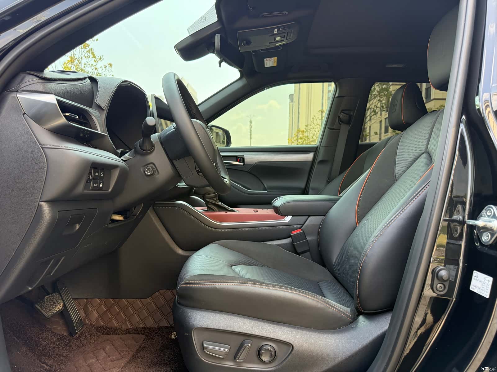 Toyota Crown, 2026 4