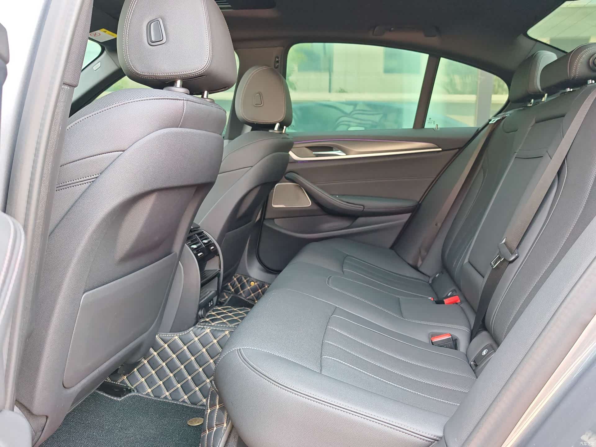 BMW 5 Series, 2021 16