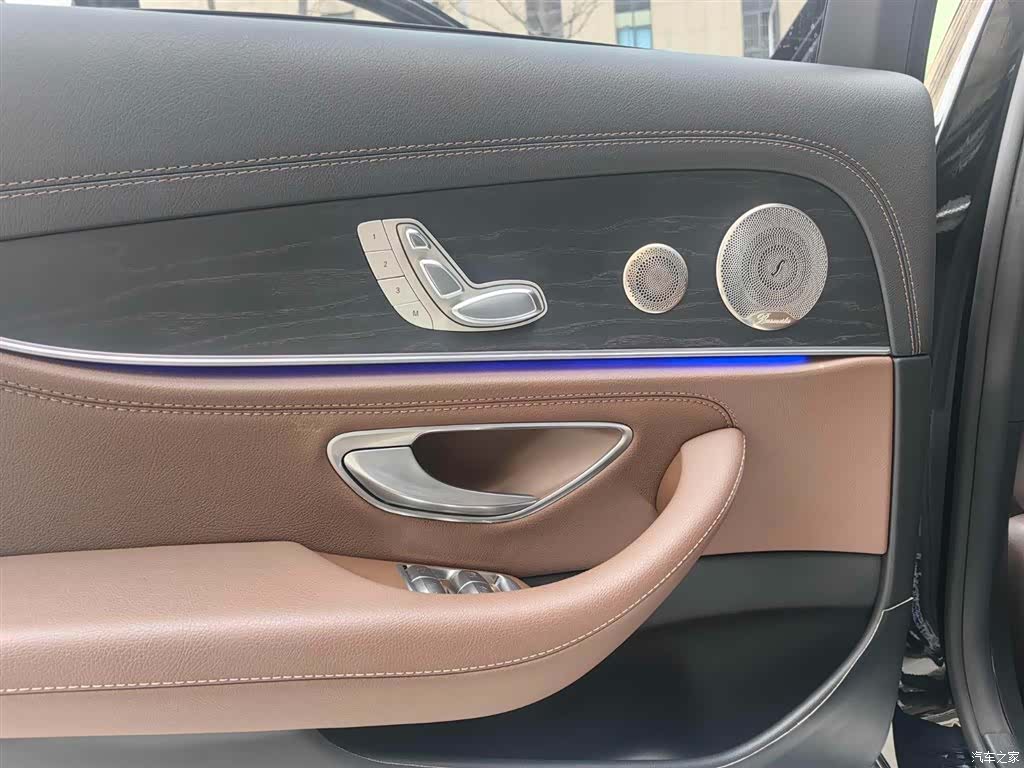 Mercedes-Benz E-Class, 2022 14