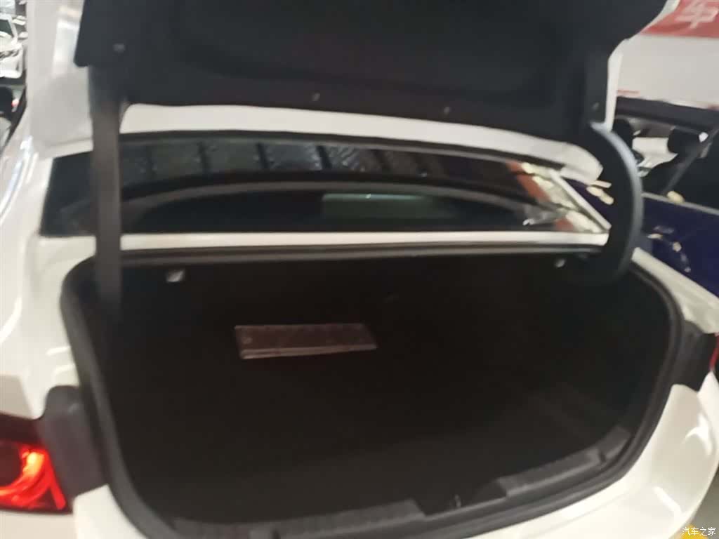 Mazda Mazda3, 2024 19