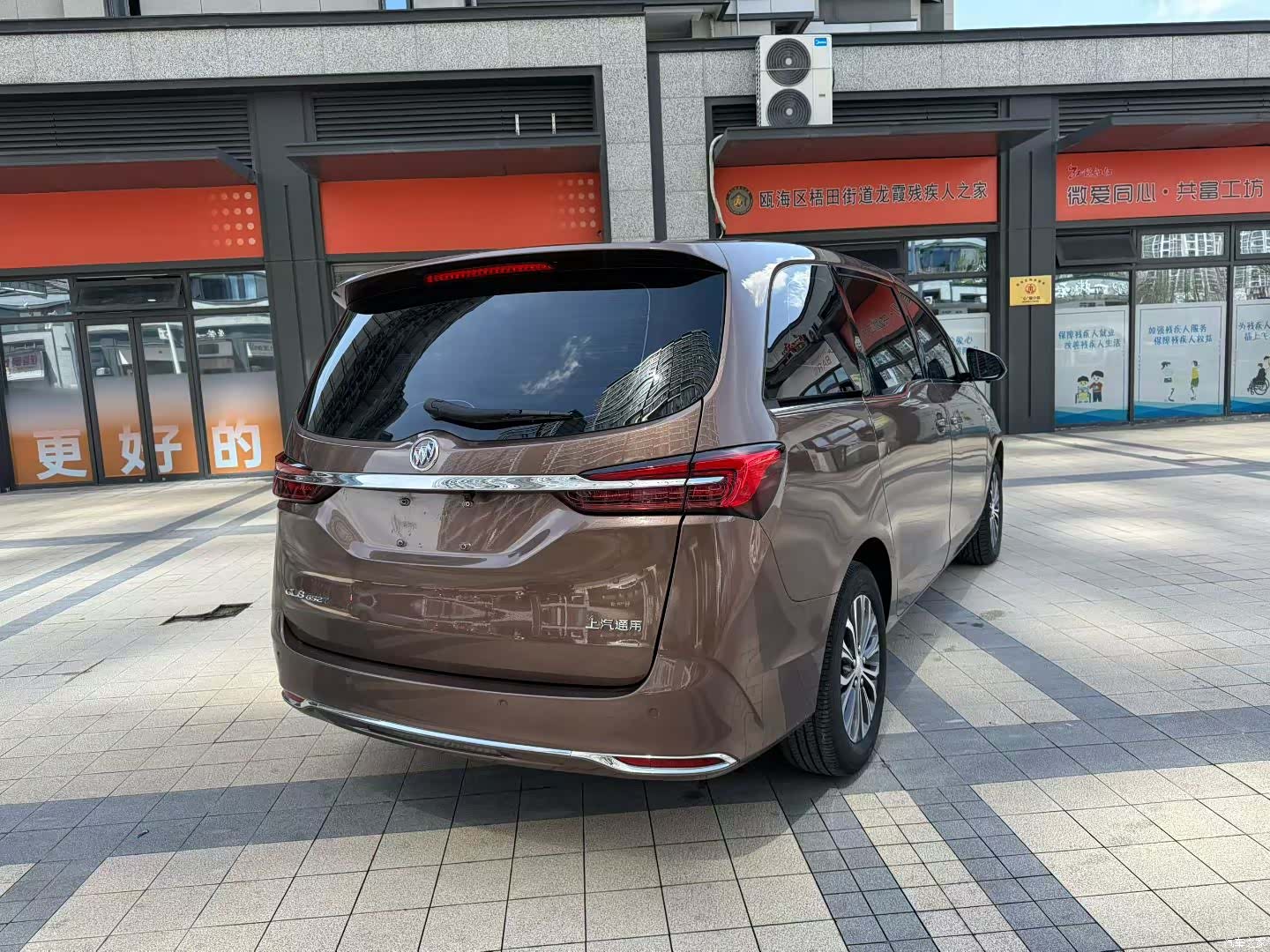 Buick GL8, 2022 все фото