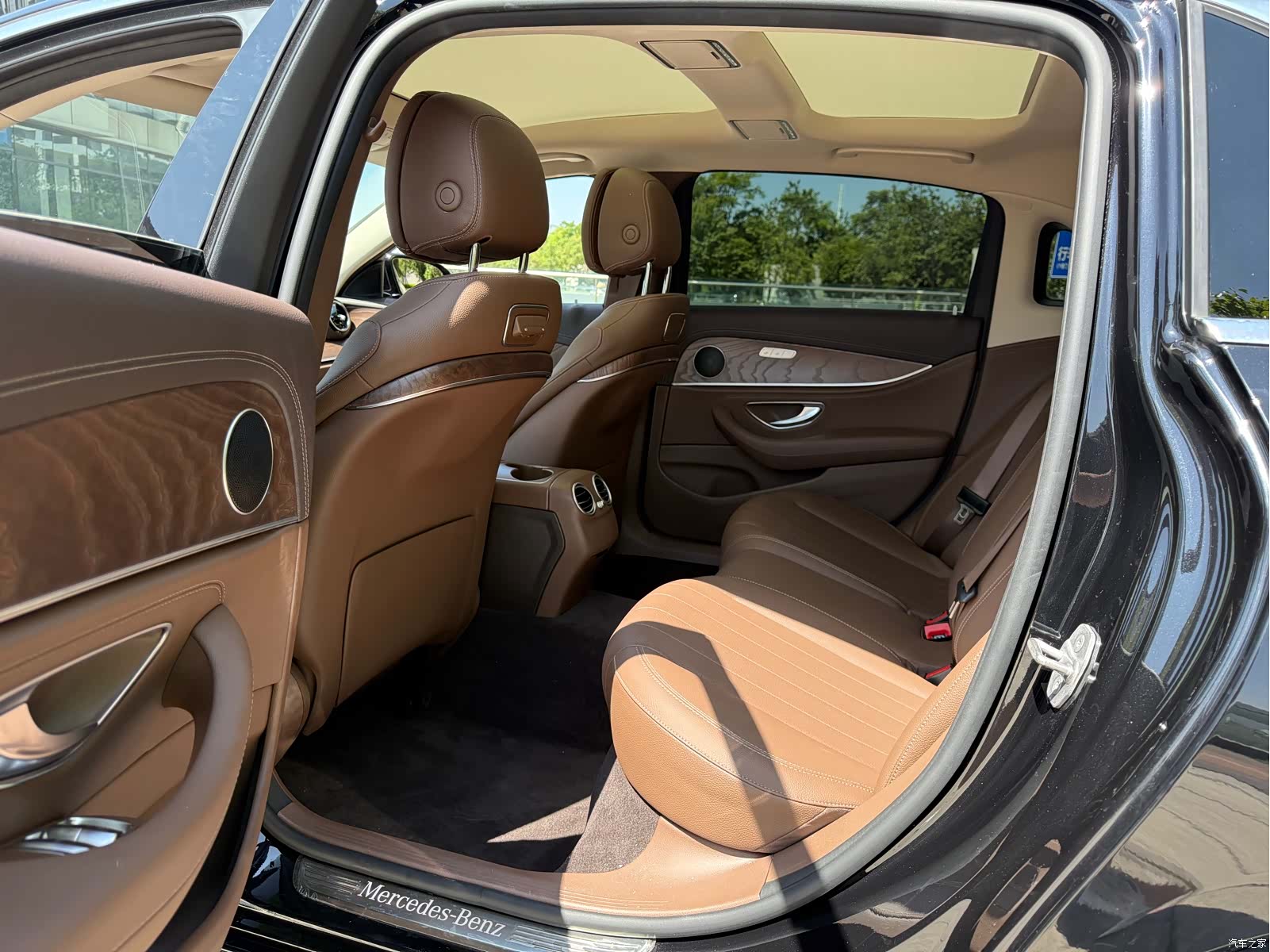 Mercedes-Benz E-Class, 2020 6