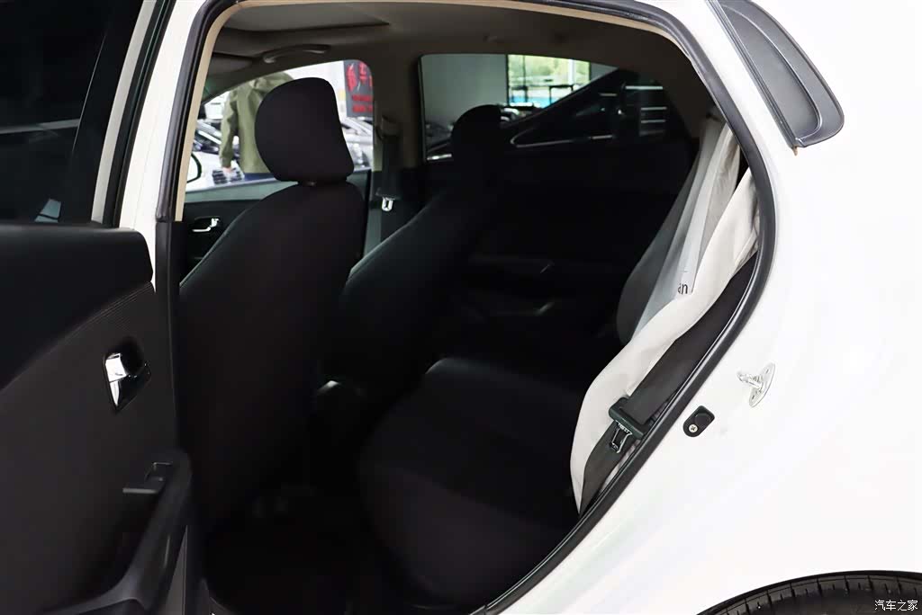 Kia K2, 2013 все фото
