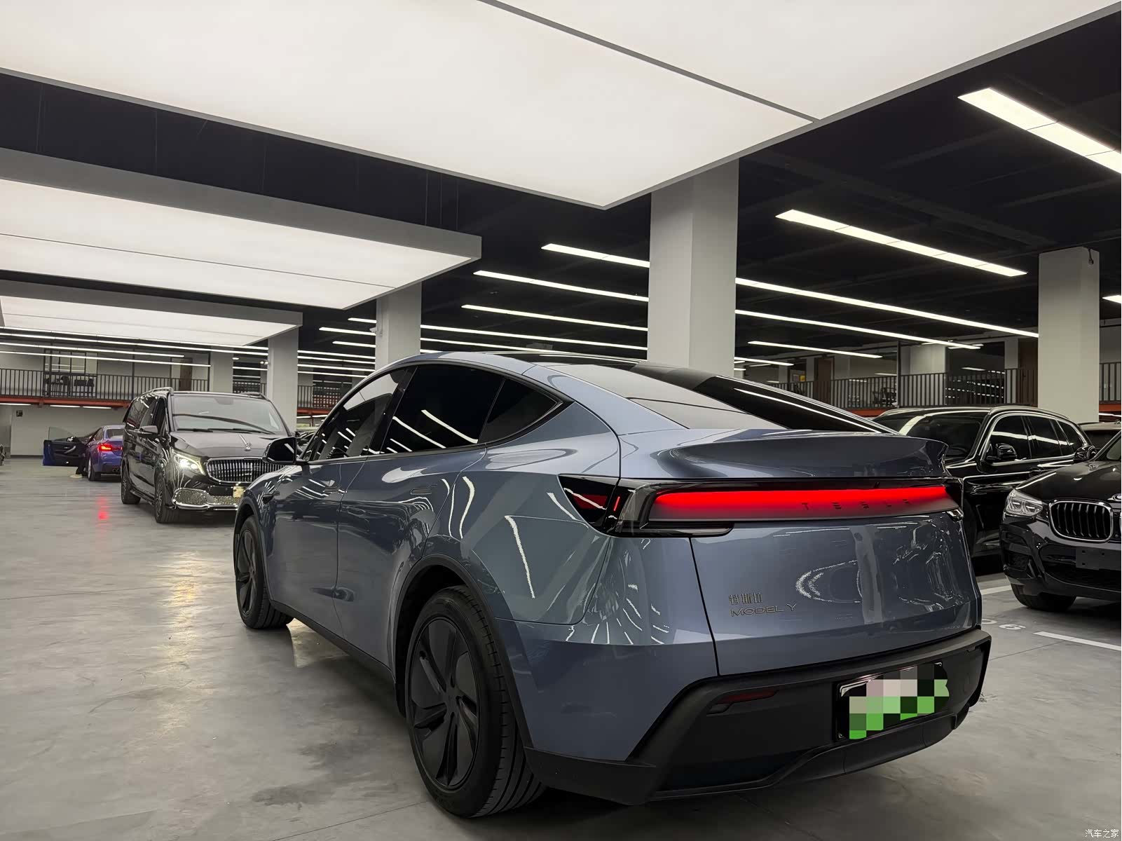 Tesla Model Y, 2025 15