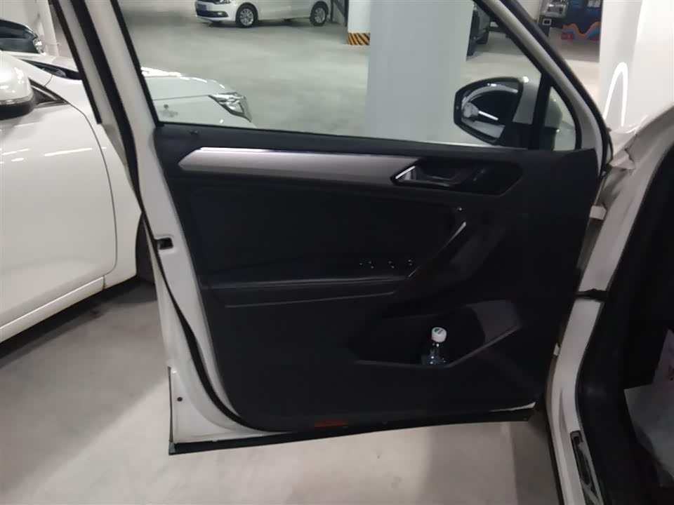 Volkswagen Tiguan L Volkswagen Tiguan L