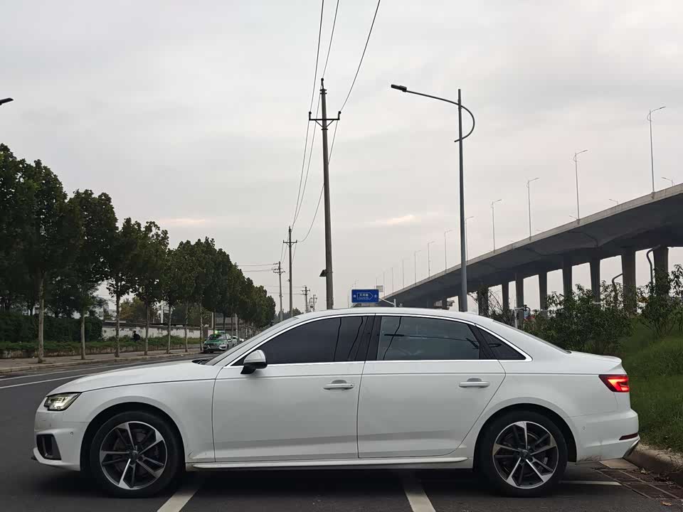 Audi A4L