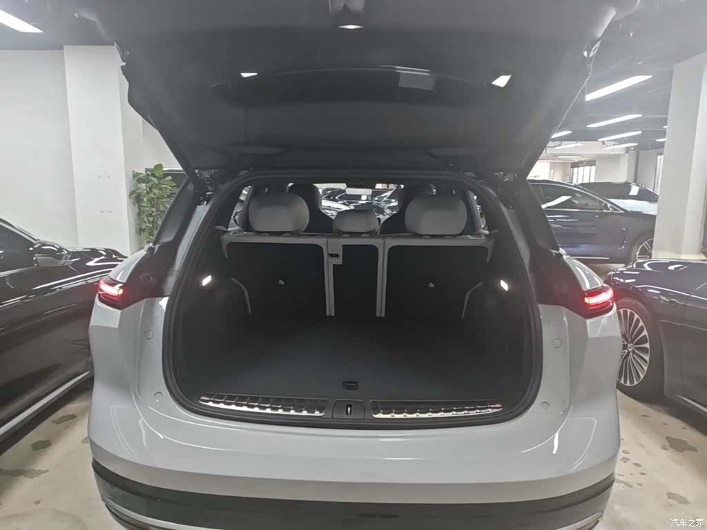 NIO ES6, 2025 19