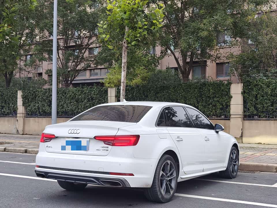 Audi A4L