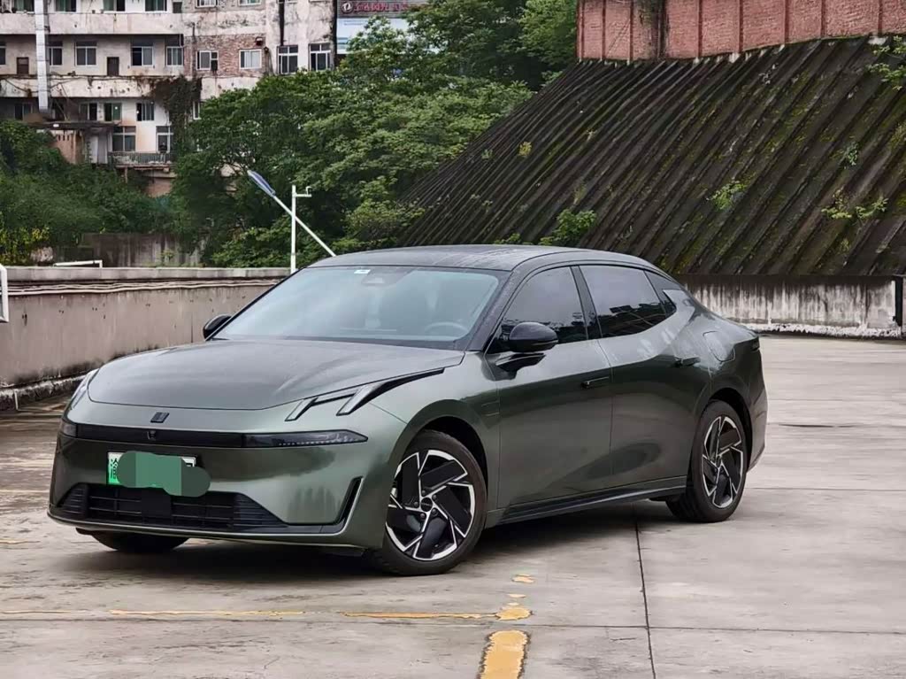 Lynk & Co 07 EM-P