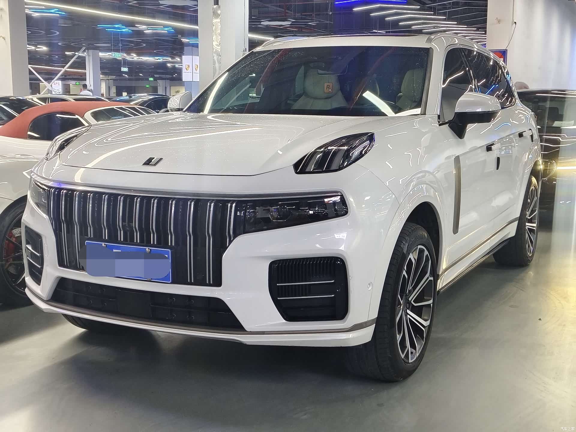 Lynk & Co 02