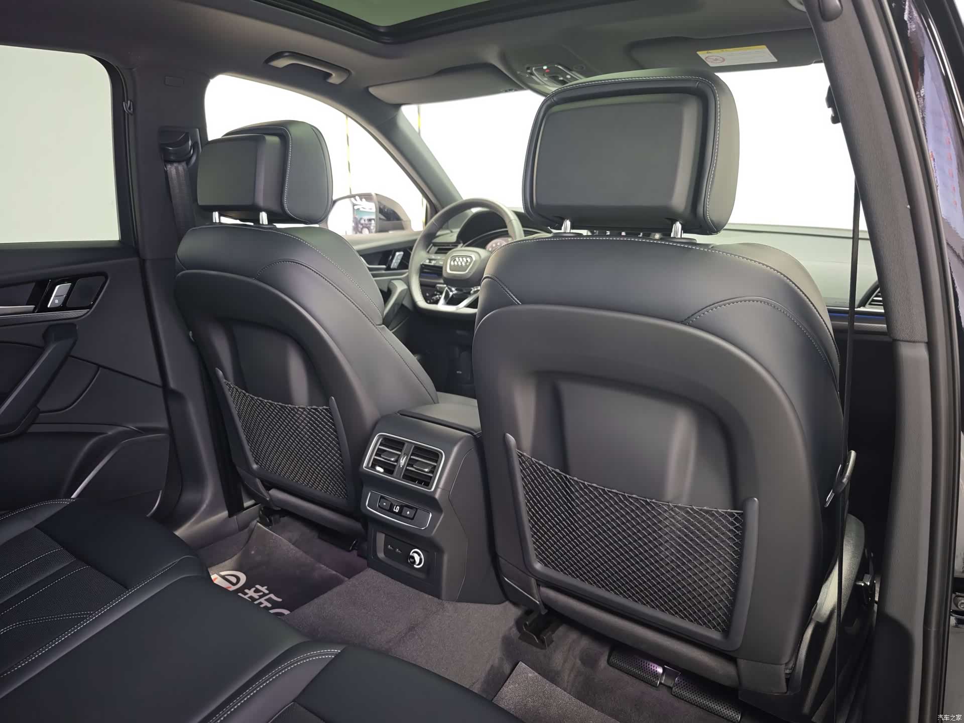 Audi Q5L, 2023 13