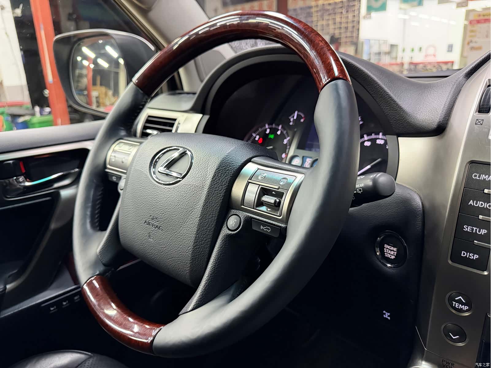 Lexus GX, 2012 12