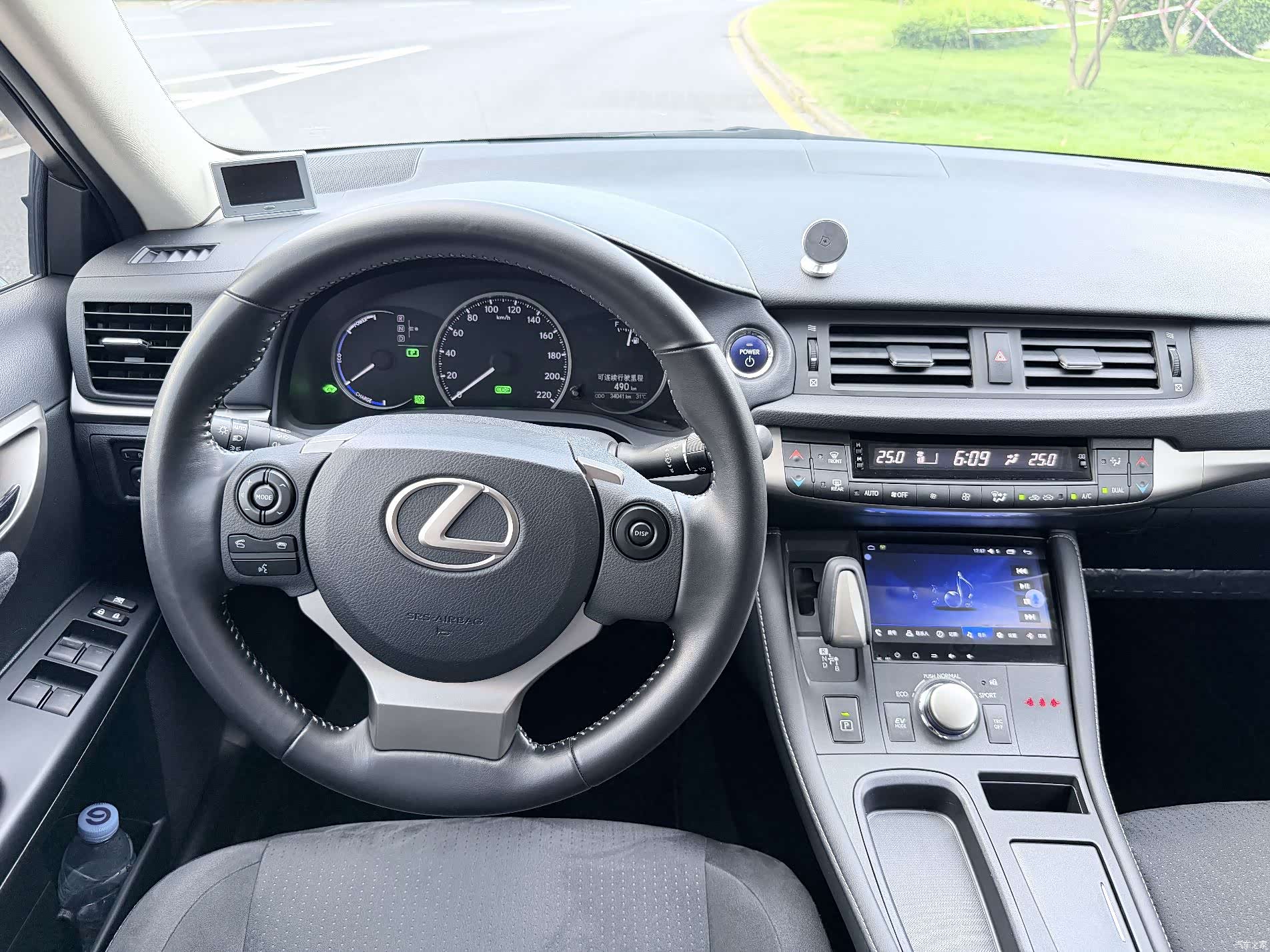 Lexus CT, 2019 9