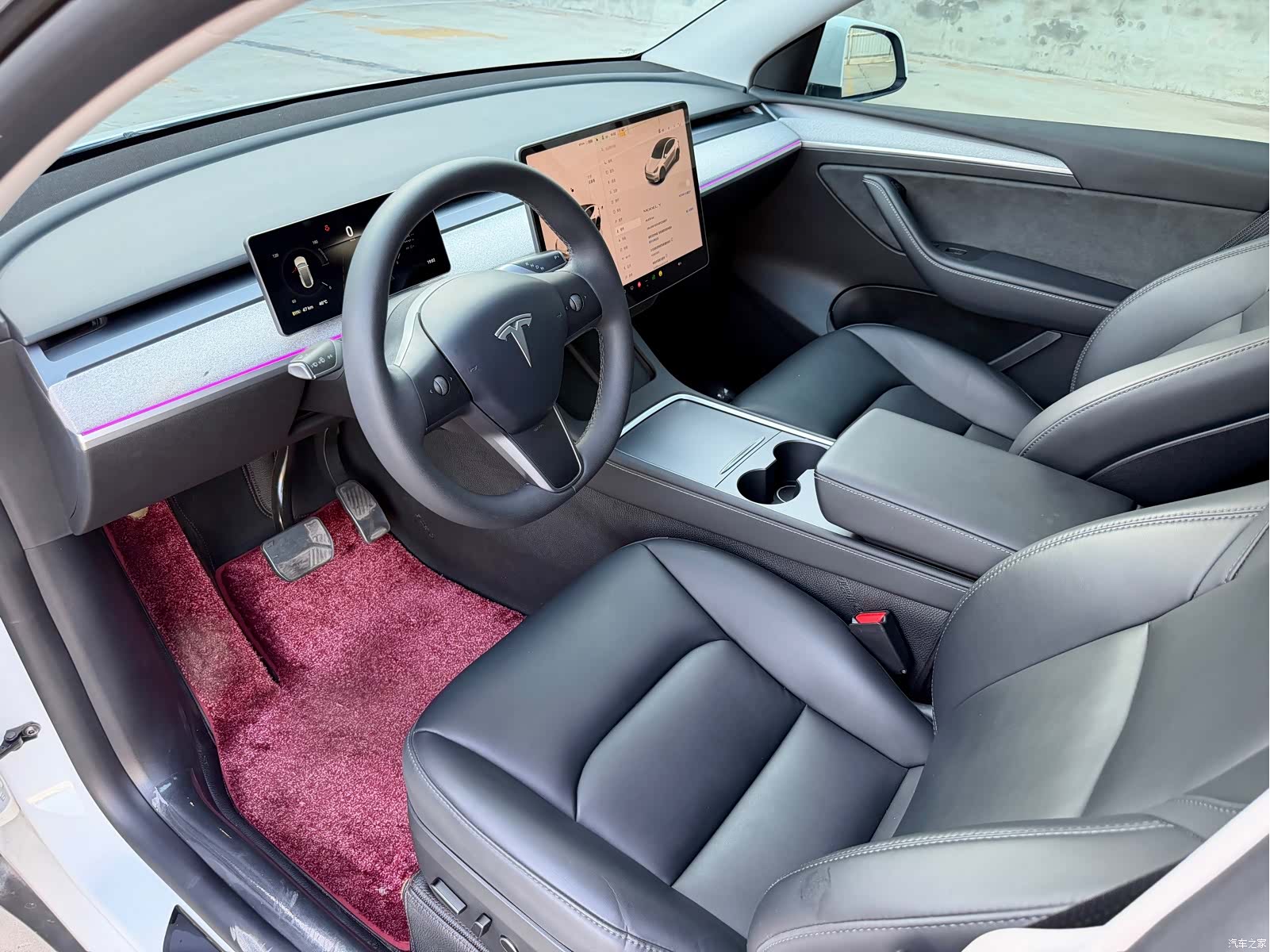 Tesla Model Y, 2023 14