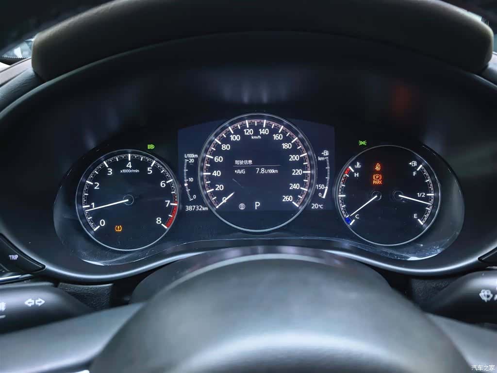 Mazda CX-30, 2022 9