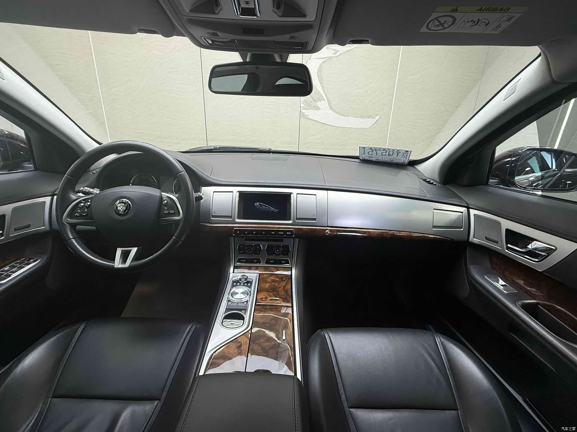 Jaguar XF, 2014 9