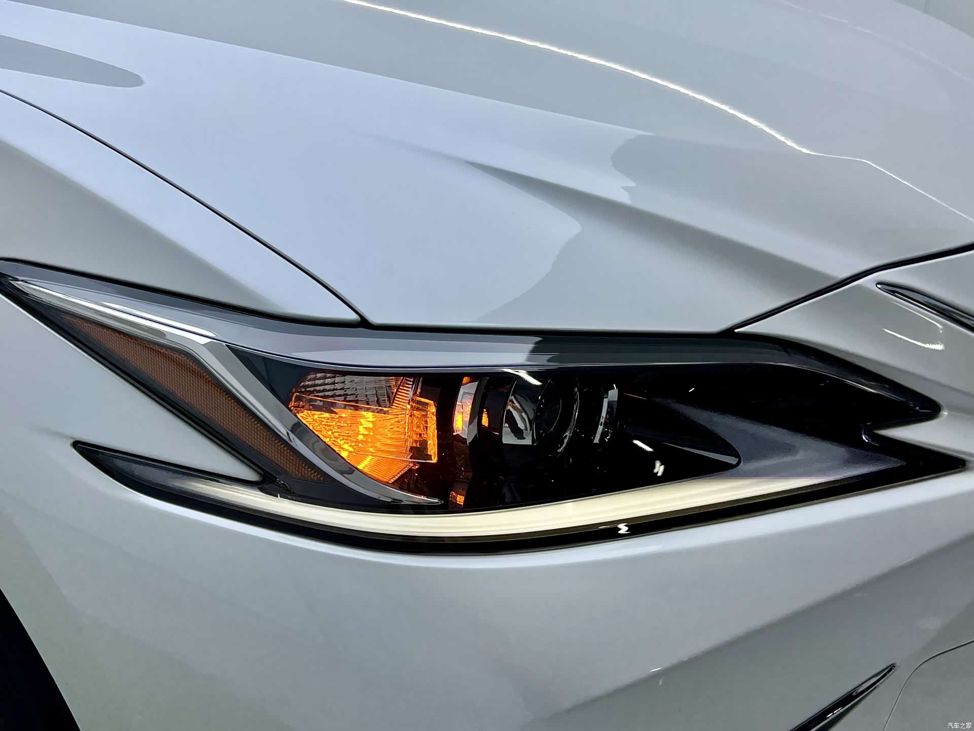 Lexus ES, 2021 19